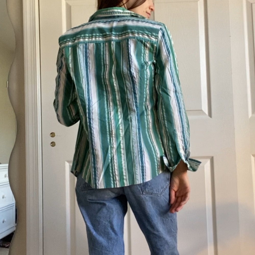 IZOD Women’s Striped Buttondown